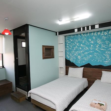 Jeju Airport Mira Guesthouse Екстер'єр фото