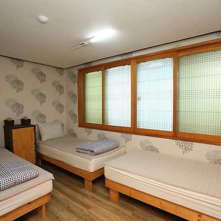 Jeju Airport Mira Guesthouse Екстер'єр фото