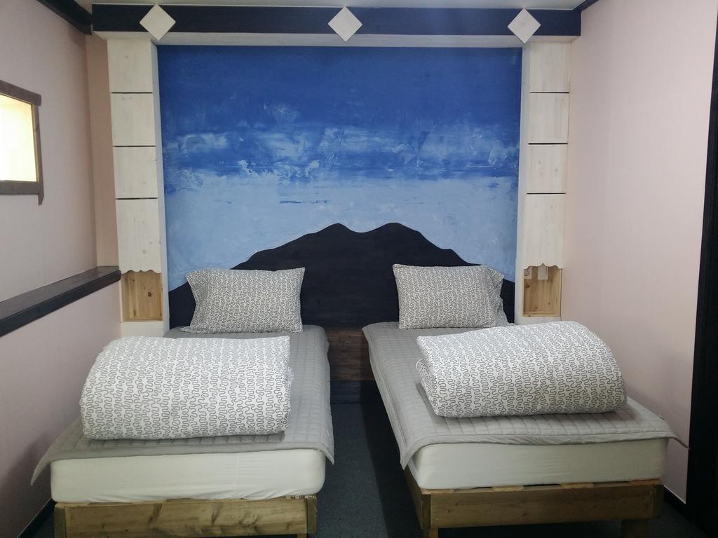 Jeju Airport Mira Guesthouse Екстер'єр фото
