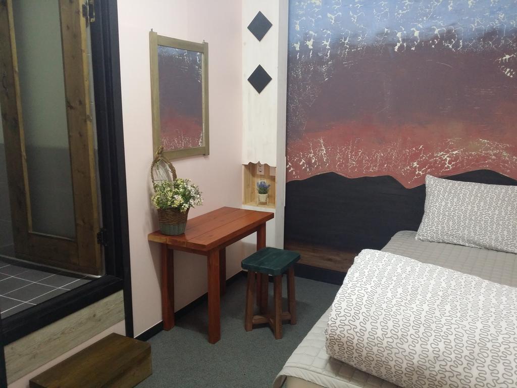 Jeju Airport Mira Guesthouse Екстер'єр фото