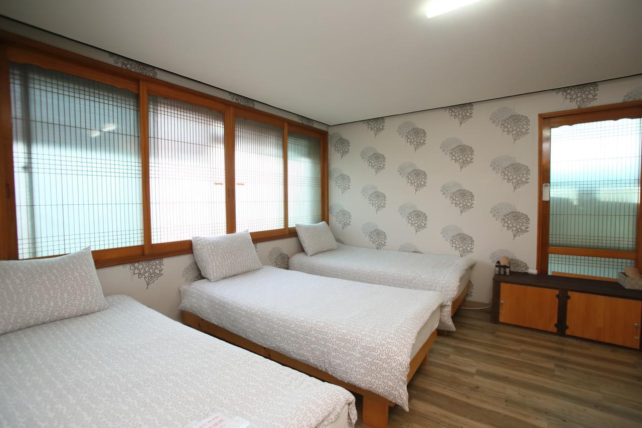 Jeju Airport Mira Guesthouse Екстер'єр фото
