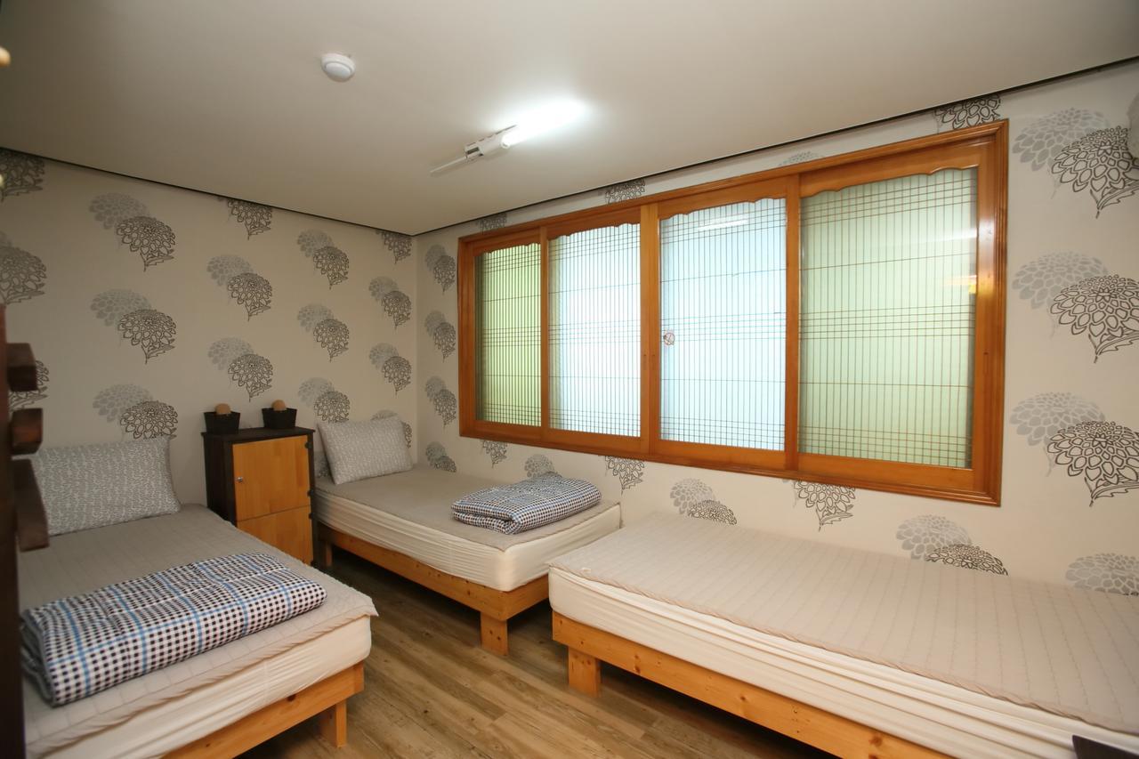 Jeju Airport Mira Guesthouse Екстер'єр фото